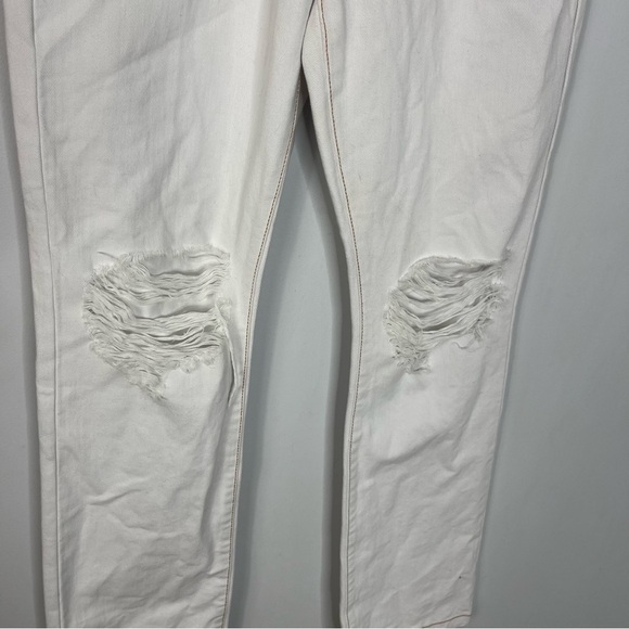 WeWoreWhat Size 27 Wide Leg White Distressed Dad Jeans - Picture 7 of 8